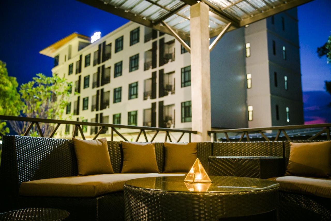 Triple Z Hotel HHQ Exteriör bild